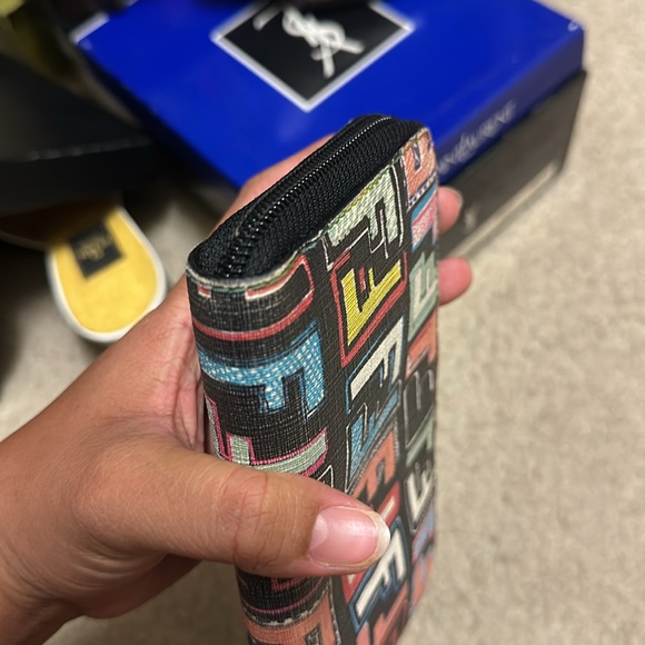 Fendi wallet - Picture 4 of 10